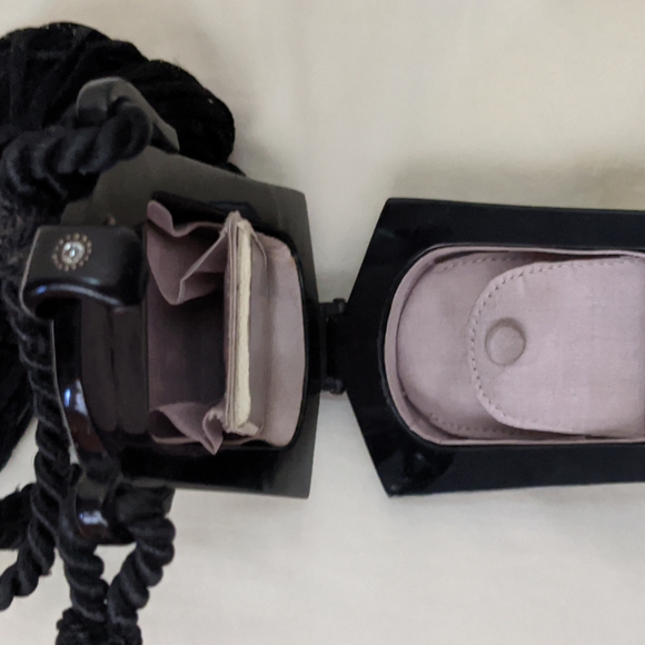 Antique 1920s French Vanity Bag Compact with Lipstick 💄 Tassel - Picture 10 of 10